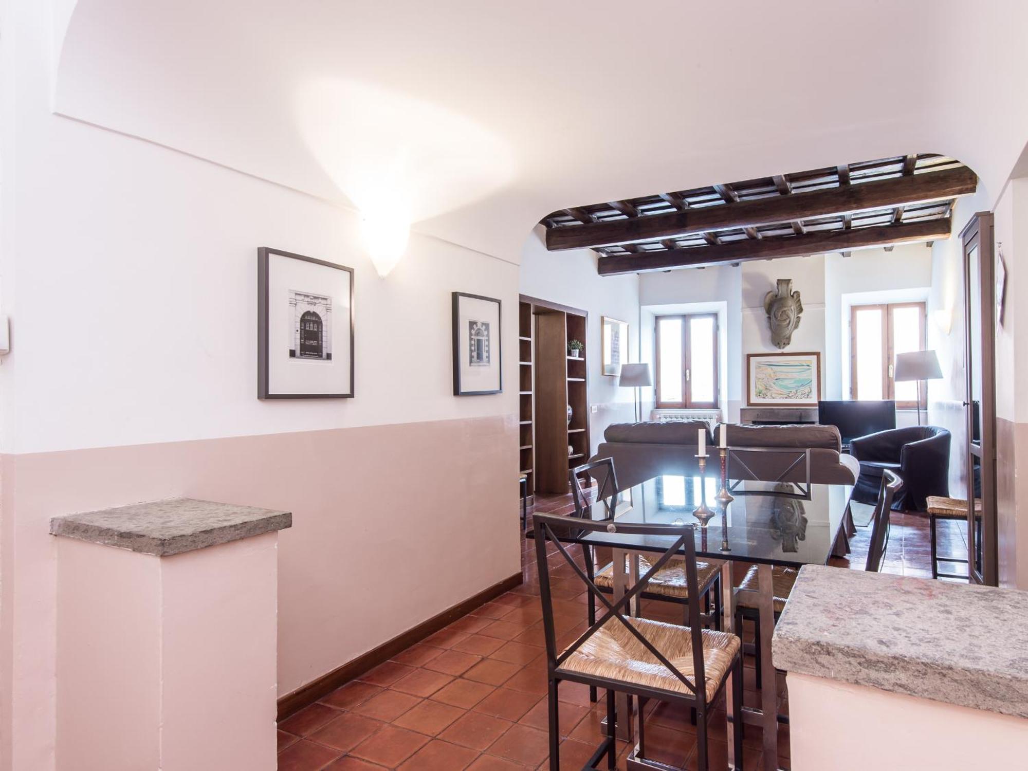 Spacious 2br In The Historic Center *