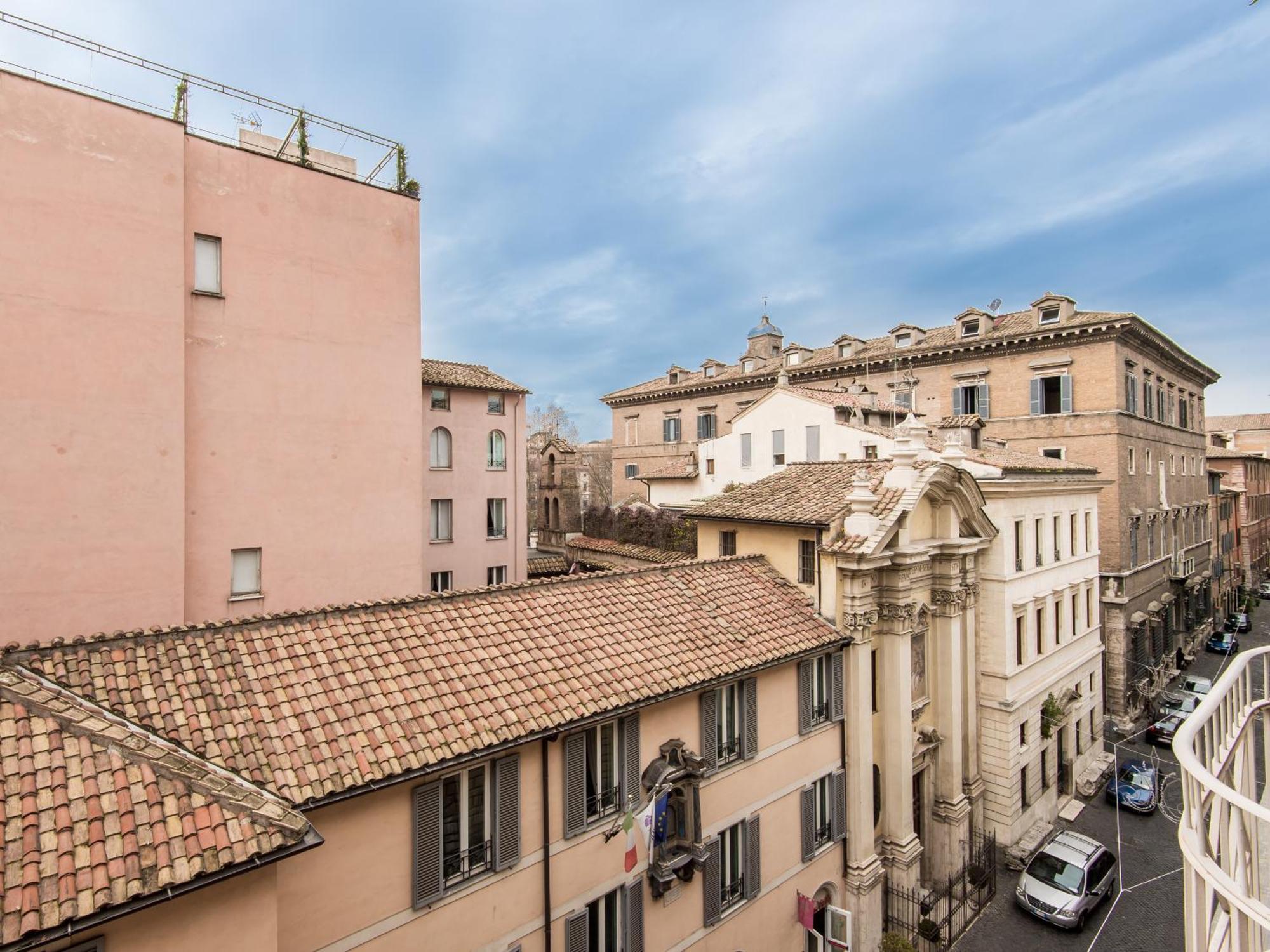 Spacious 2br In The Historic Center * Roma