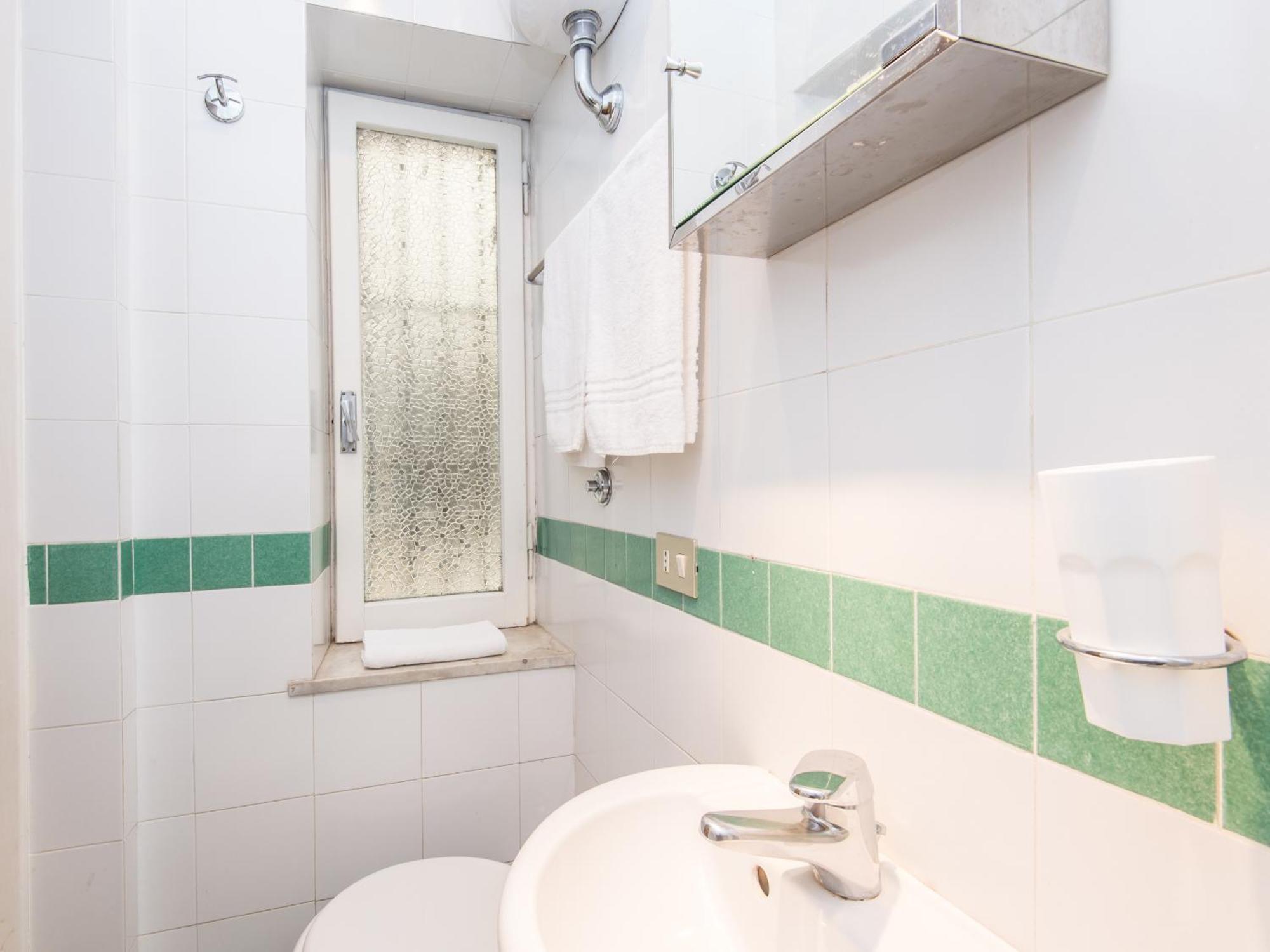 Spacious 2br In The Historic Center